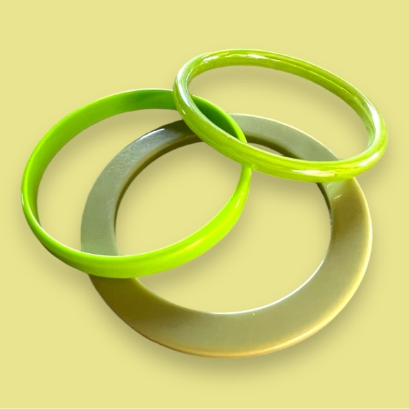 SET OF 3 Vintage Lime green Bangle Bracelets - Picture 2 of 11